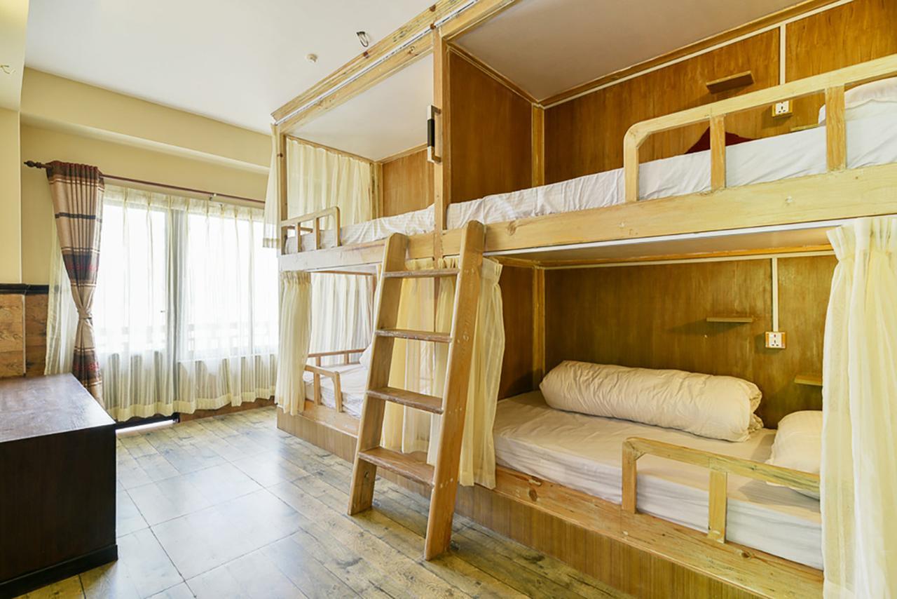 Hotel Forest Lake Backpackers' Hostel Pókhara Exteriér fotografie